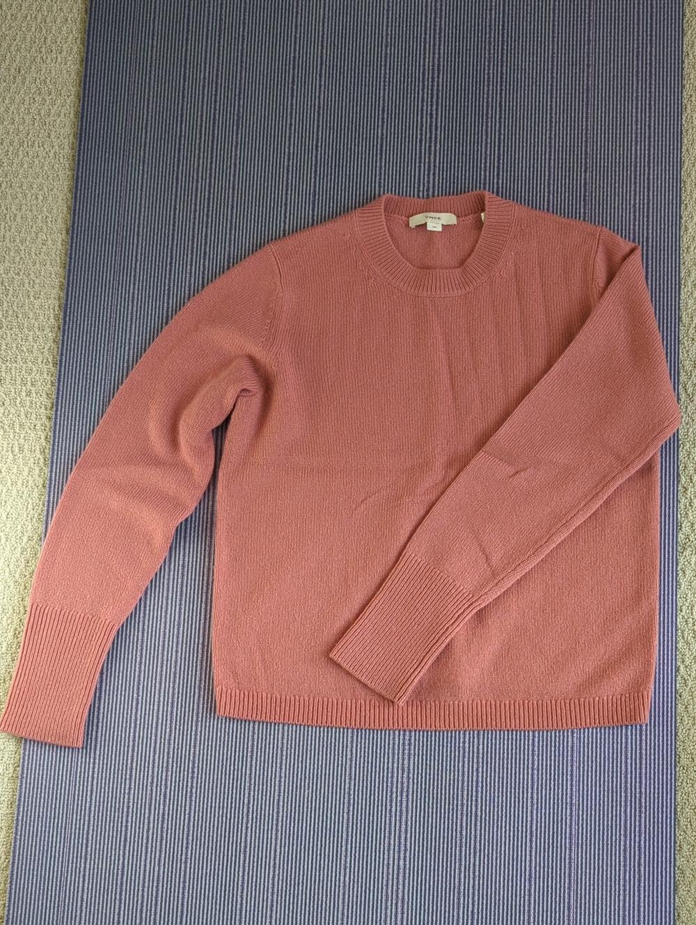Vince Wool Cashmere Crewneck Sweater in Dusty Rose